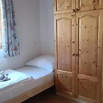 Apartment Vica *