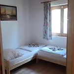 Vica * Balatonberény